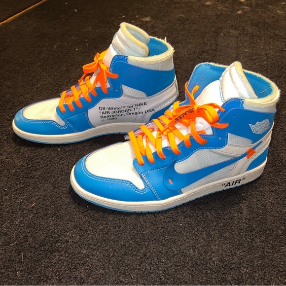 Air Jordan Retro High Off-White UNC